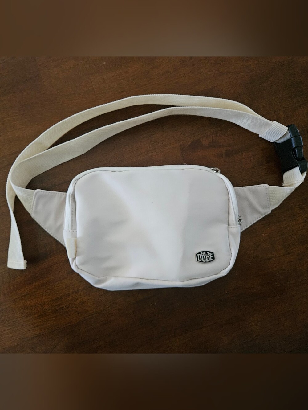 NWOTs Hey Dude White Crossbody Belt Bag